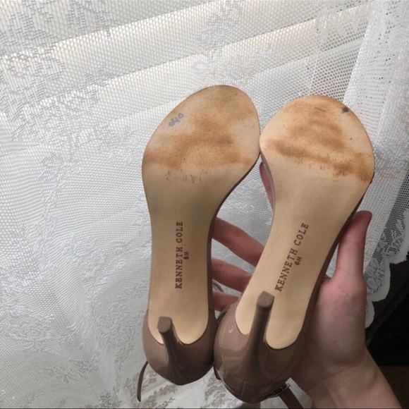 kenneth cole nude patent leather kitten heels - Picture 2 of 4
